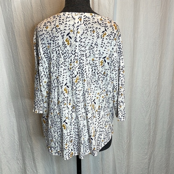 Rachel Zoe Top Women 2X Plus 100% Linen Floral V-Neck Half Sleeve Coastal - Picture 4 of 4